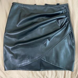 COPY - Windsor faux leather mini skirt